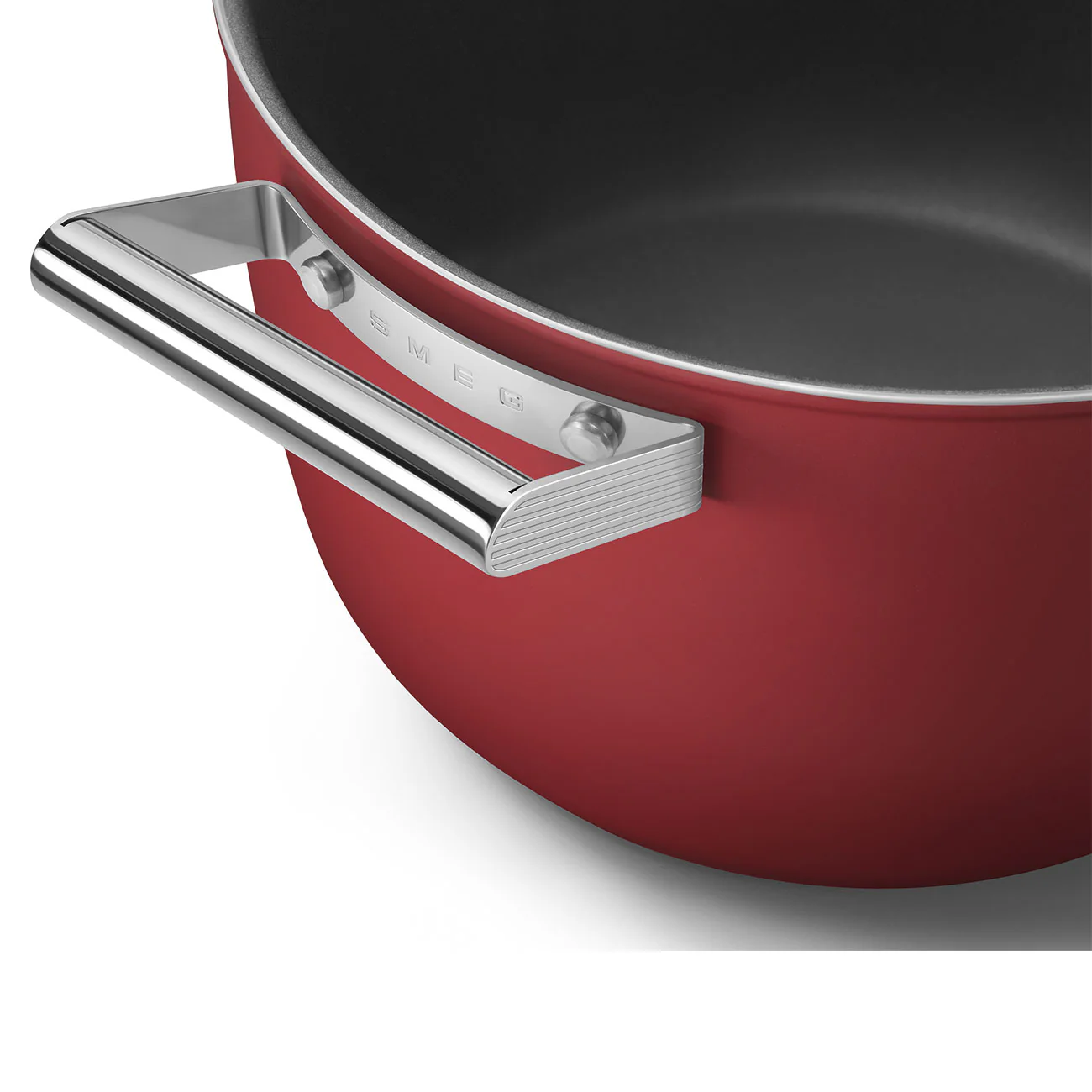SMEG Casserole with Lid 26cm (Red) - Image 7