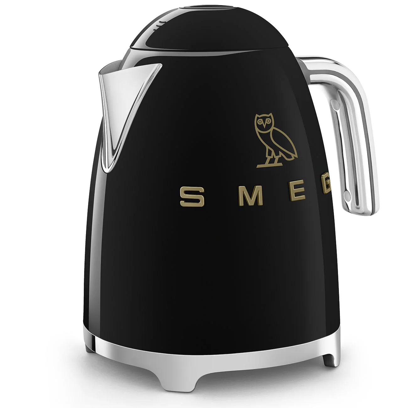 SMEG x OVO Electric Kettle 1.7L Fixed Temperature (Black with Gold) - Image 3