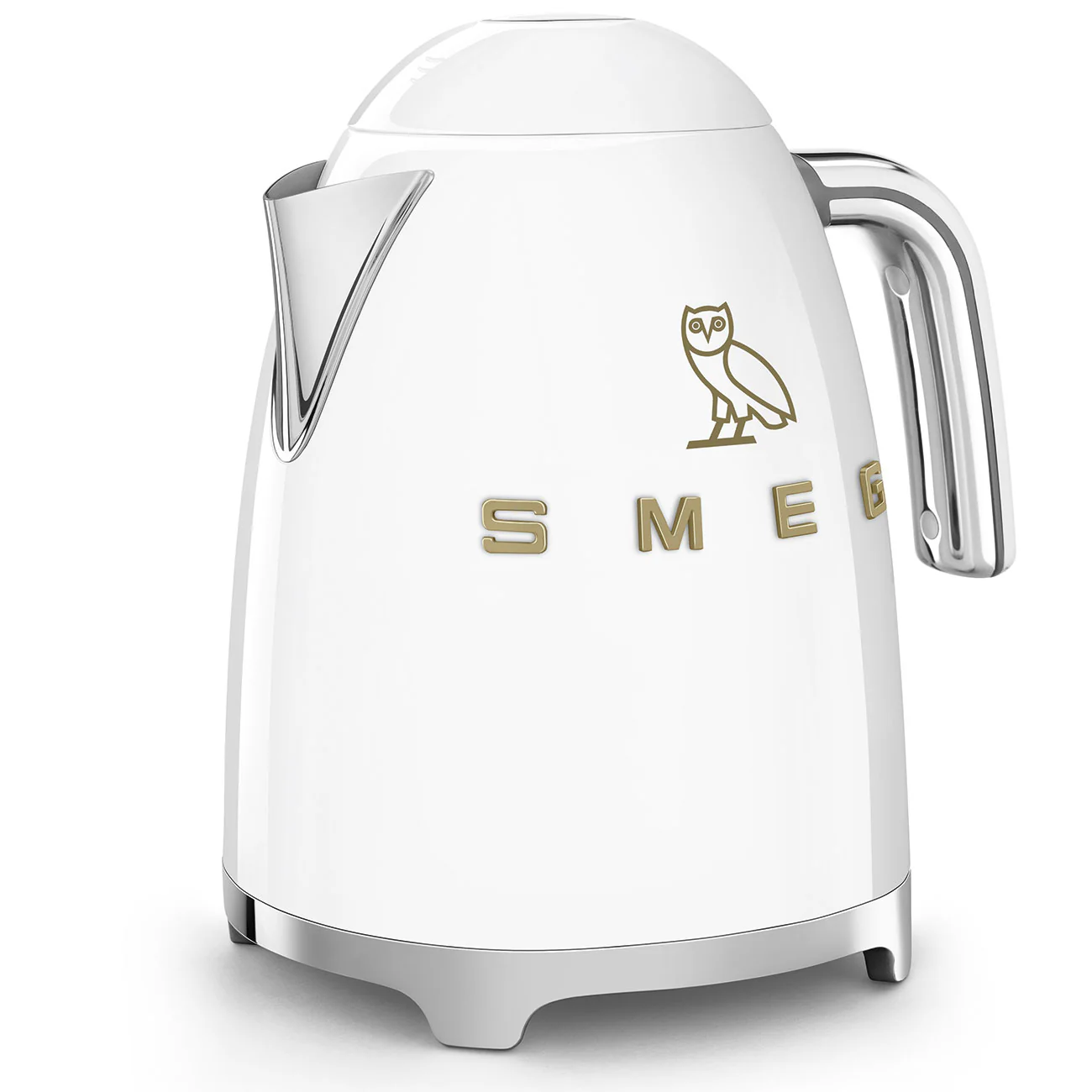 SMEG x OVO Electric Kettle 1.7L Fixed Temperature (White with Gold) - Image 3