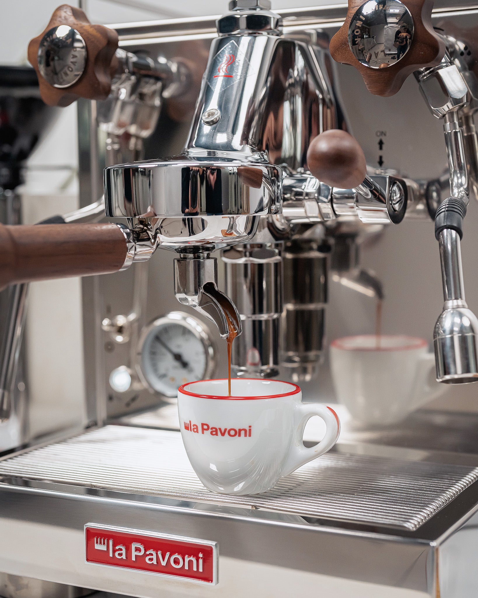La Pavoni Cellini Classic Semi-Pro Espresso Machine (Stainless Steel) - Image 12
