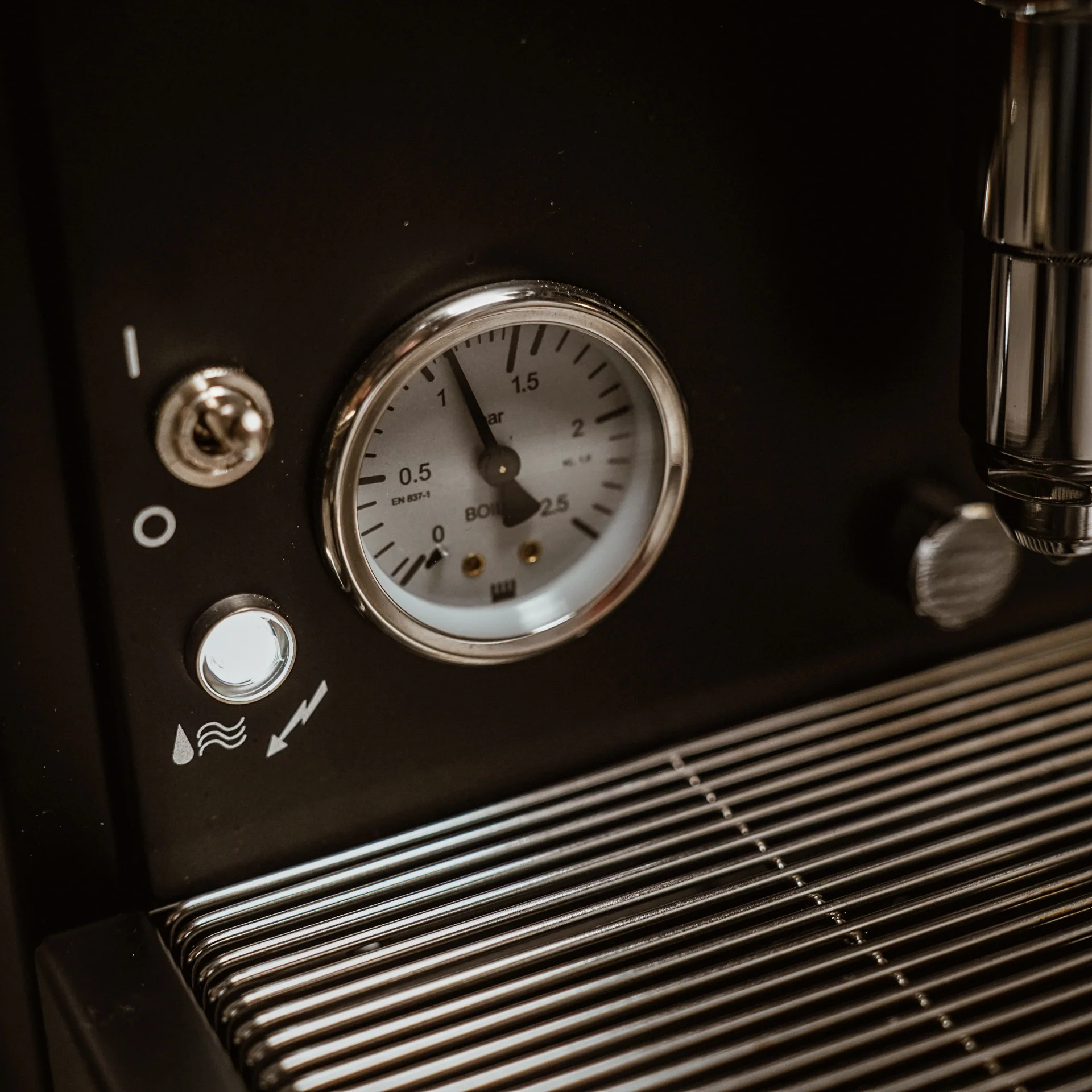La Pavoni Cellini Classic Nera Semi-Pro Espresso Machine (Matte Black) - Image 11