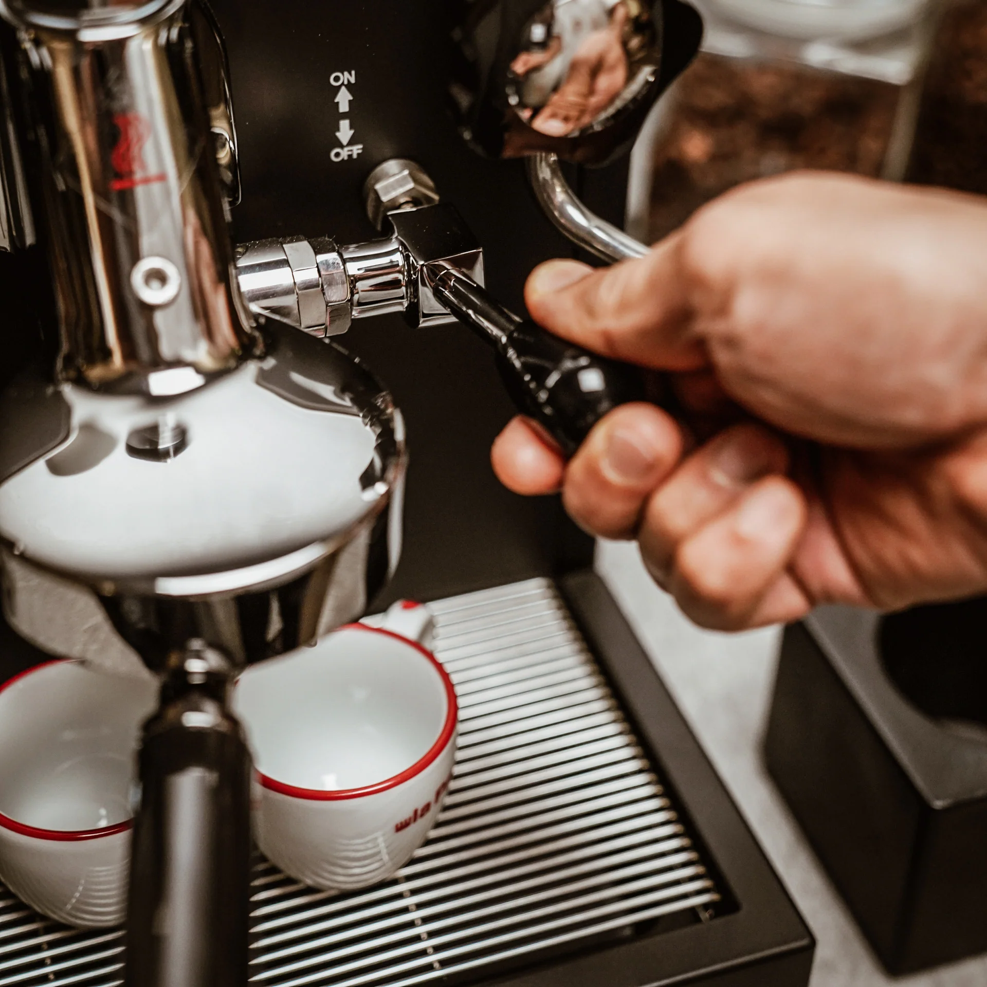 La Pavoni Cellini Classic Nera Semi-Pro Espresso Machine (Matte Black) - Image 14