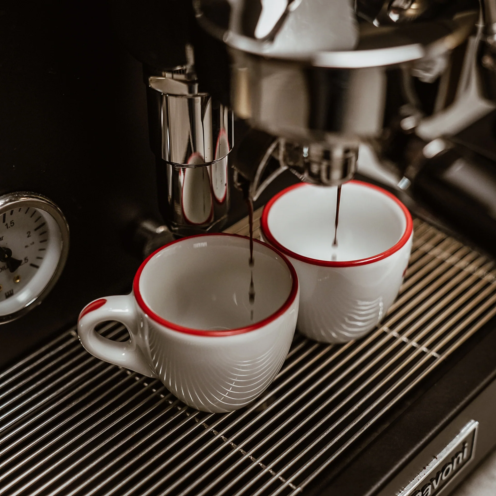 La Pavoni Cellini Classic Nera Semi-Pro Espresso Machine (Matte Black) - Image 15