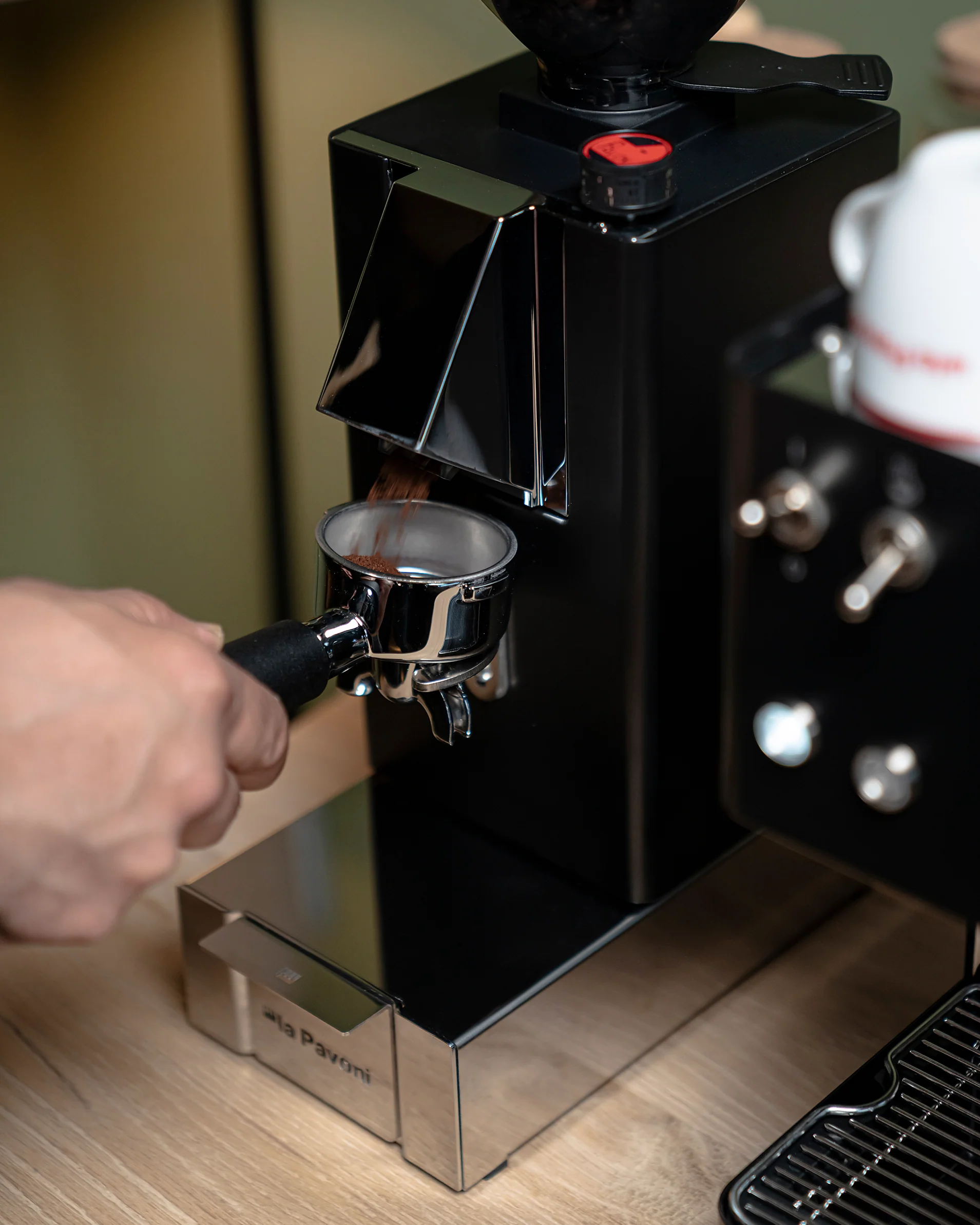 La Pavoni Kube Mill Coffee Grinder (Matte Black) - Image 14