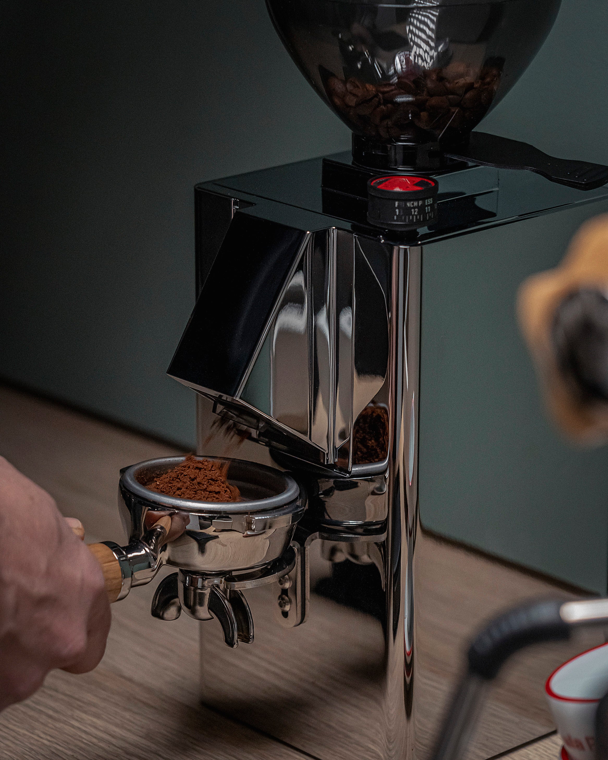 La Pavoni Kube Mill Coffee Grinder (Stainless Steel) - Image 5