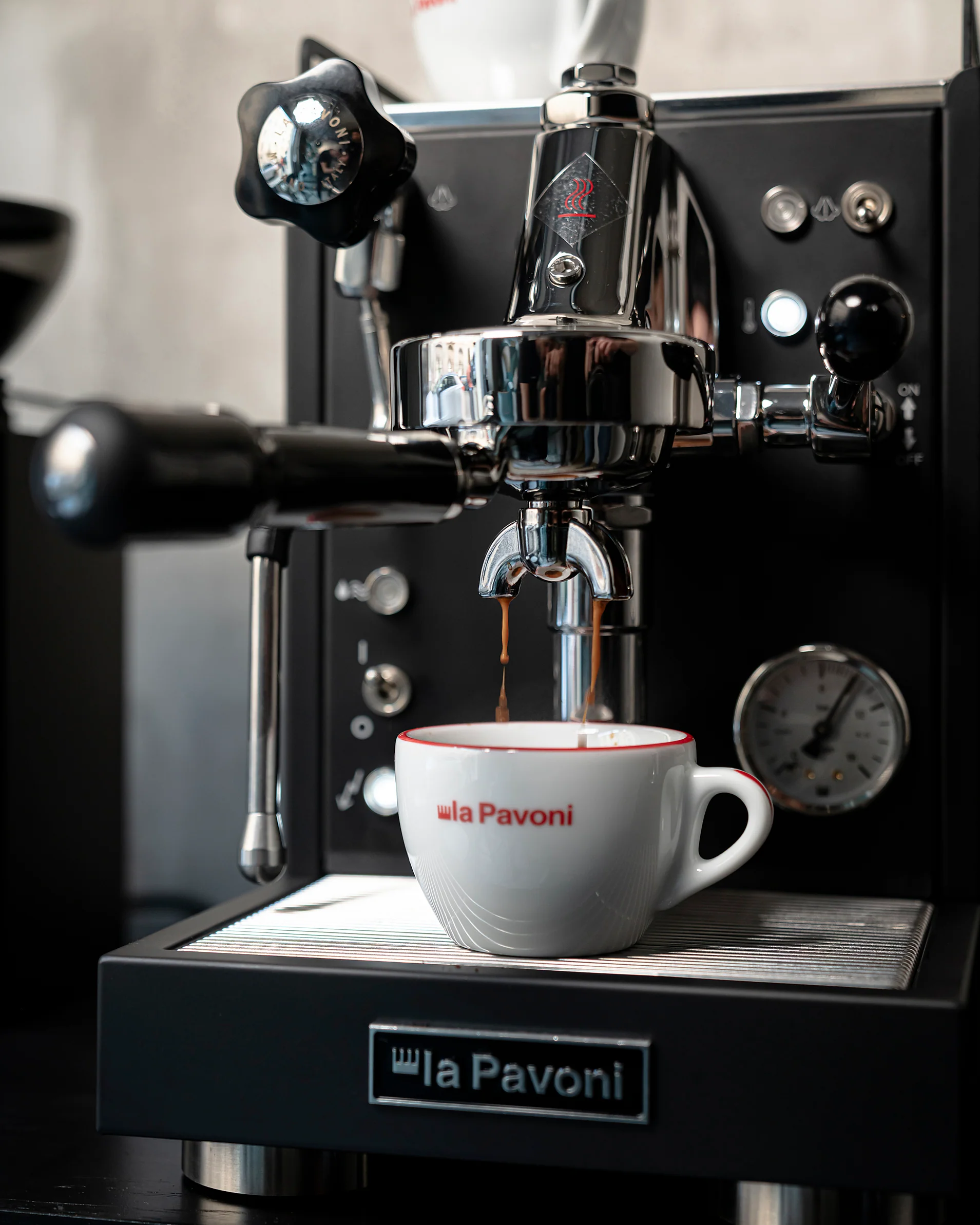 La Pavoni Mini Cellini Nera Semi-Pro Espresso Machine (Matte Black) - Image 10