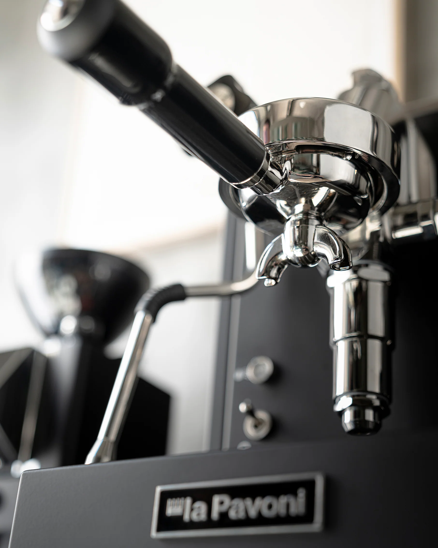 La Pavoni Mini Cellini Nera Semi-Pro Espresso Machine (Matte Black) - Image 7