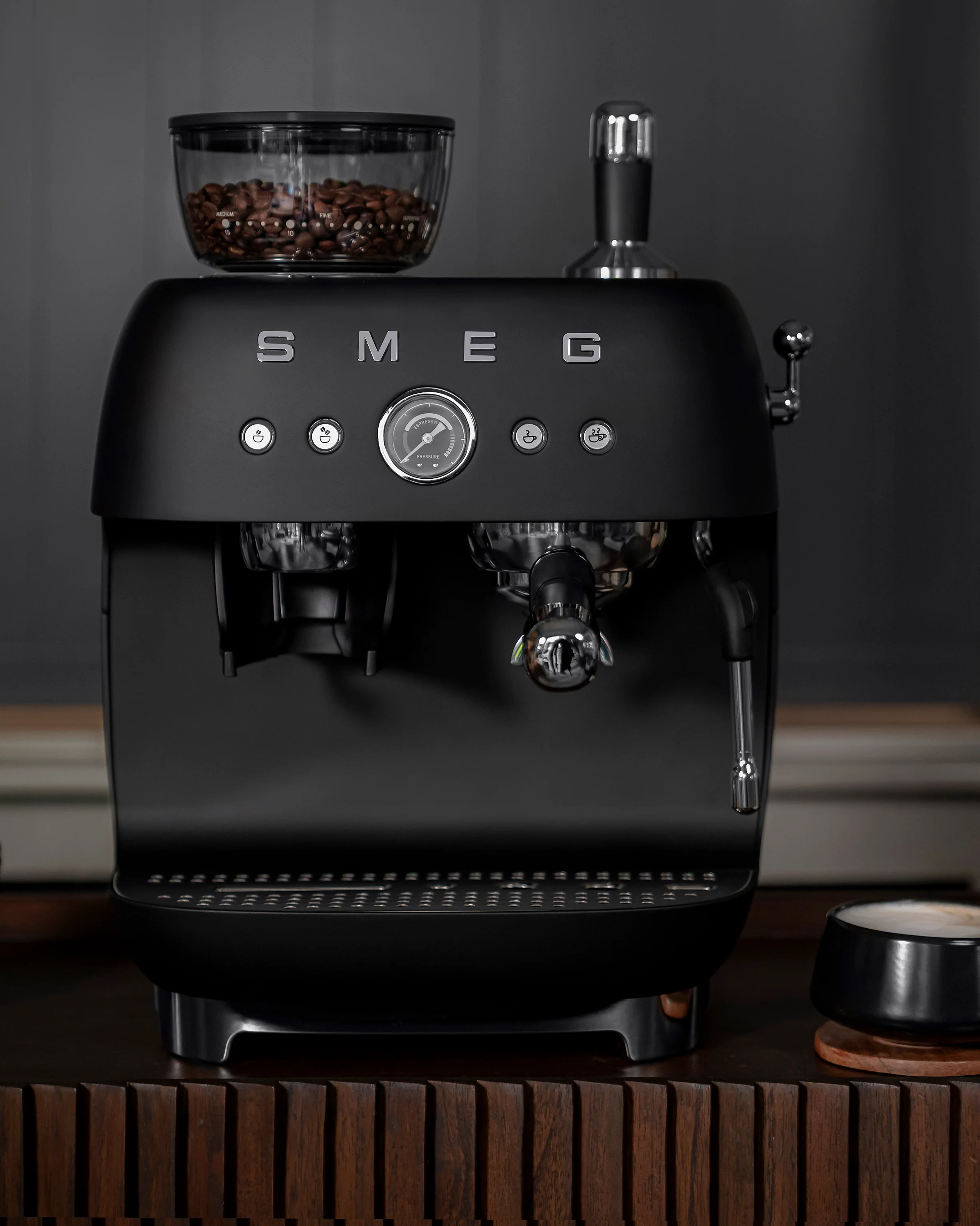 SMEG Manual Espresso Coffee Machine with Grinder (Black Matte) - Image 17