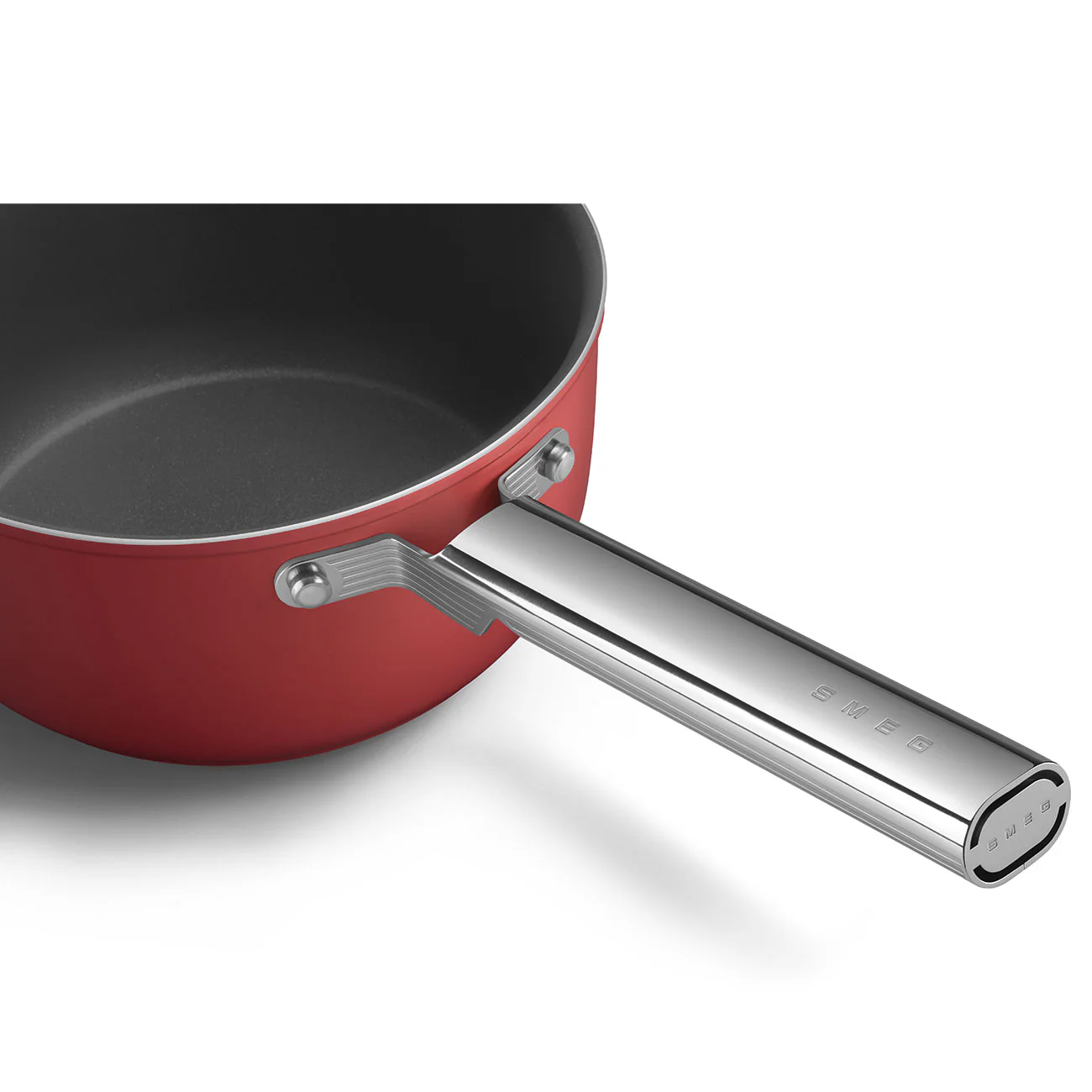 SMEG Sauce Pan with Lid 20cm (Red) - Image 6