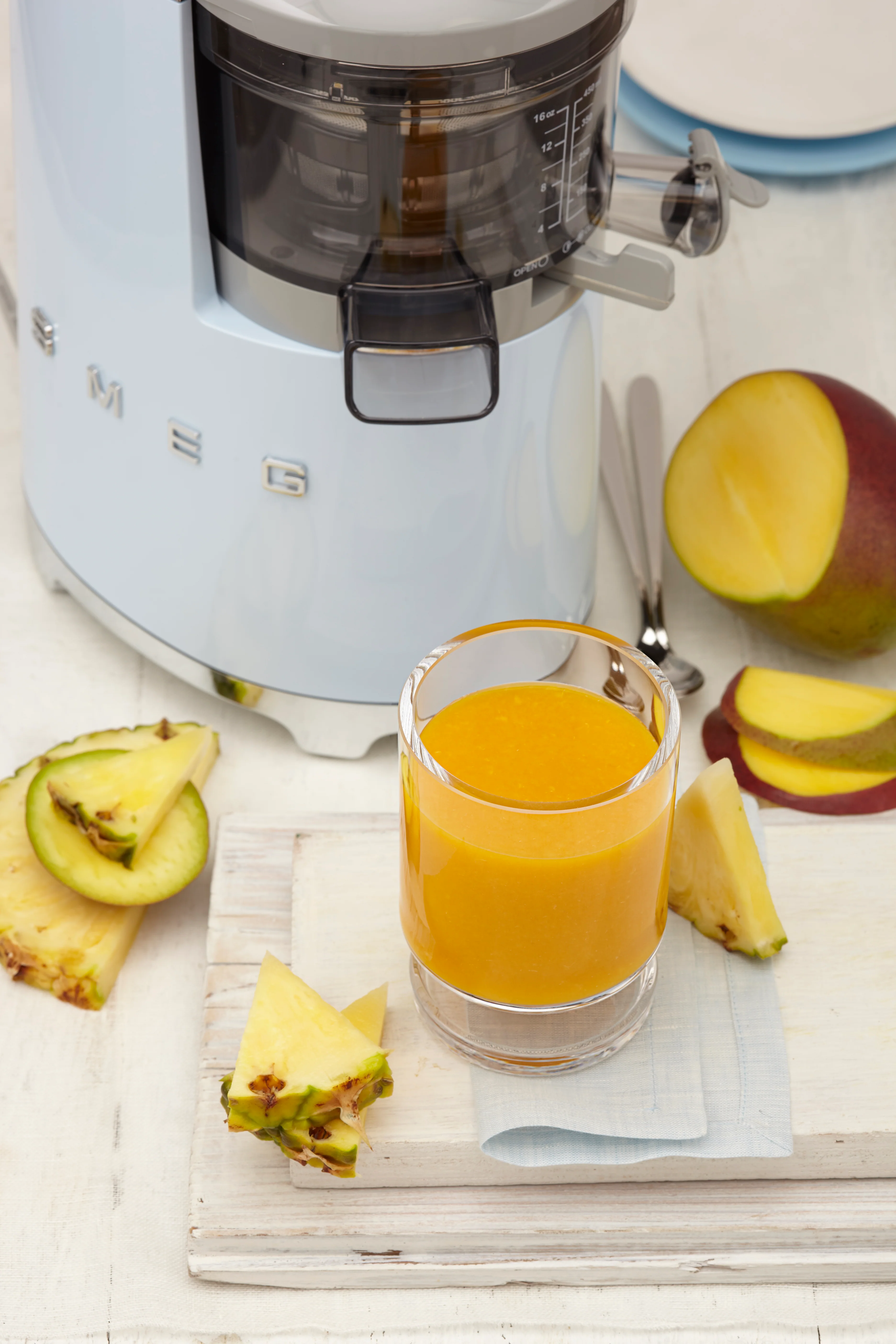 SMEG x D&G Slow Juicer (Sicily My Love) - Image 5