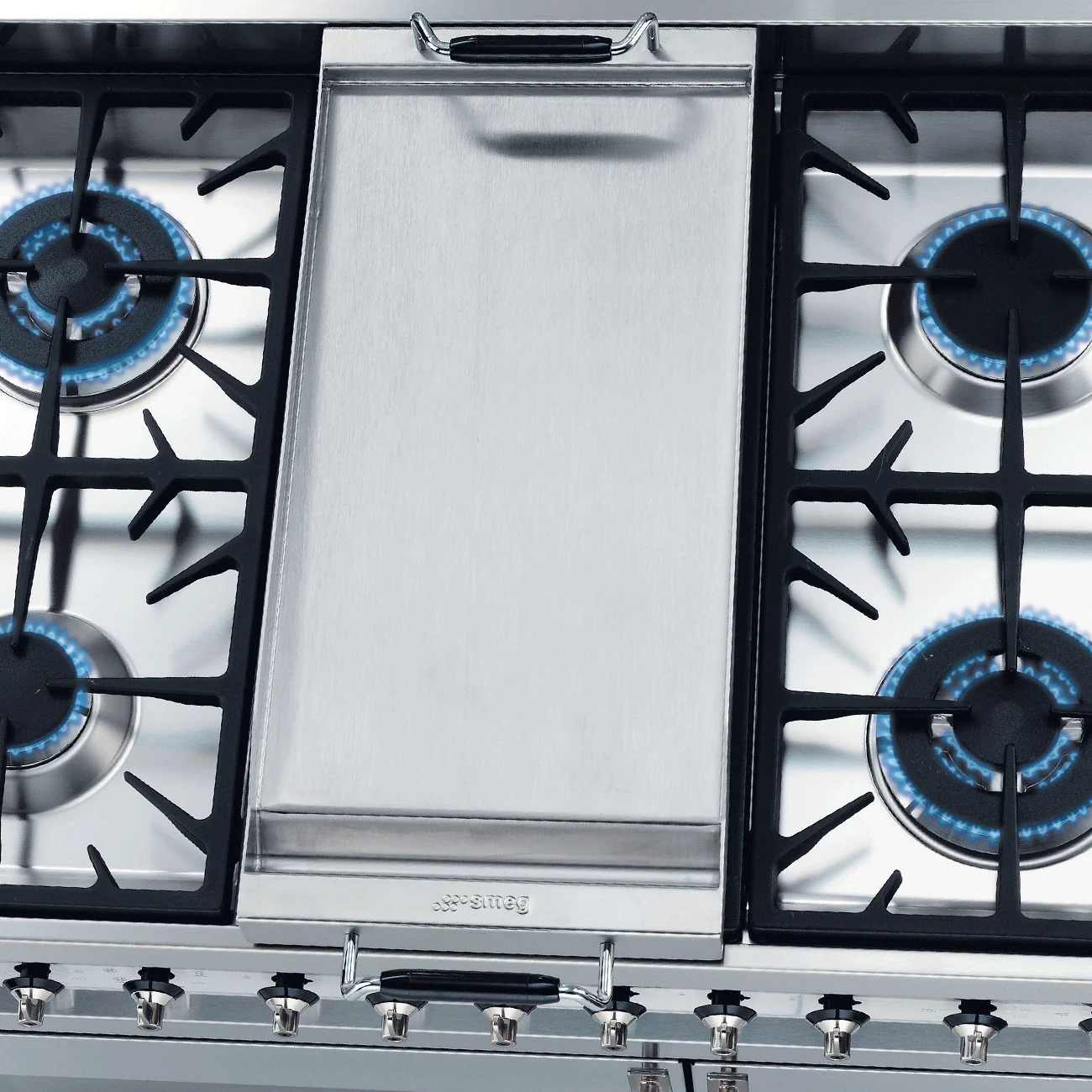 SMEG Tepanjaki Grill Plate for Range and Cooktop - Image 4
